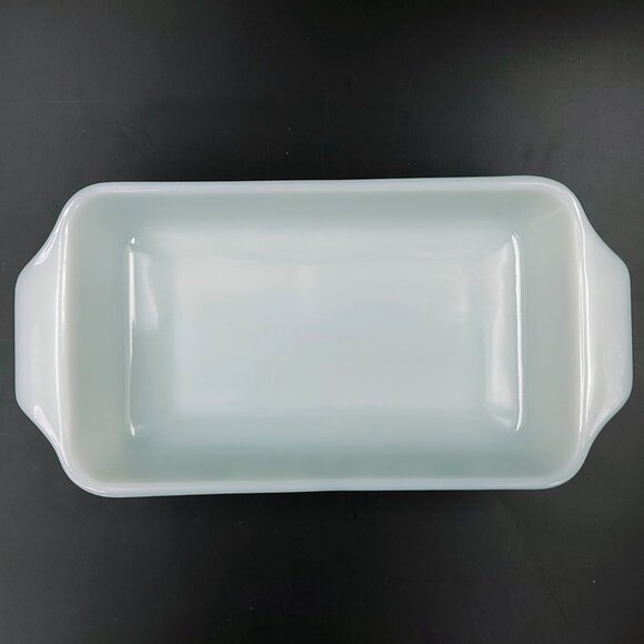 Vintage Glassbake #427 White Daisy Casserole Dish 10.5' x 5" - Picture 4 of 7